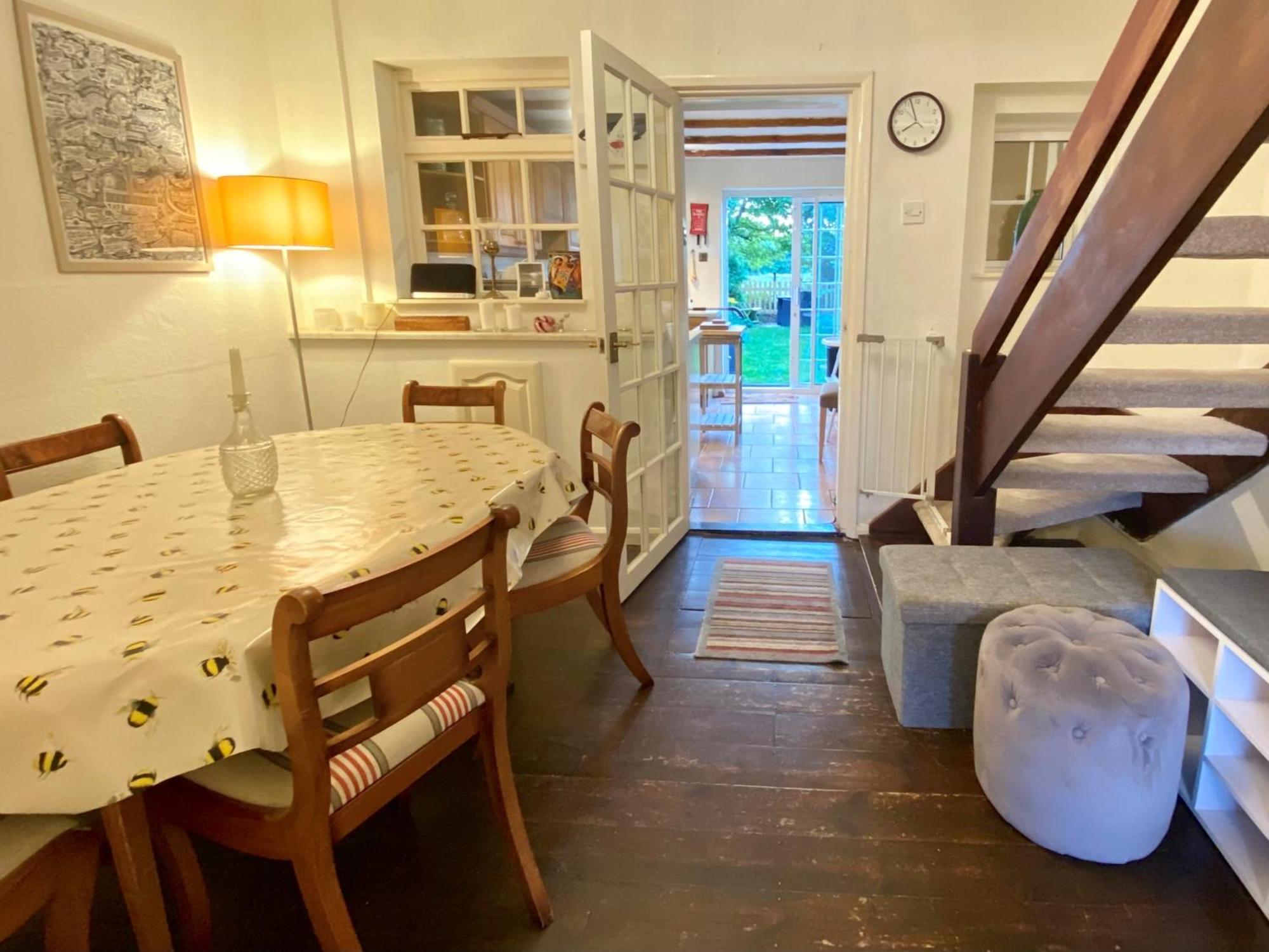 Bumblebee Cottage - Cosy Cottage In Area Of Outstanding Natural Beauty 헤멜헴스테드 외부 사진