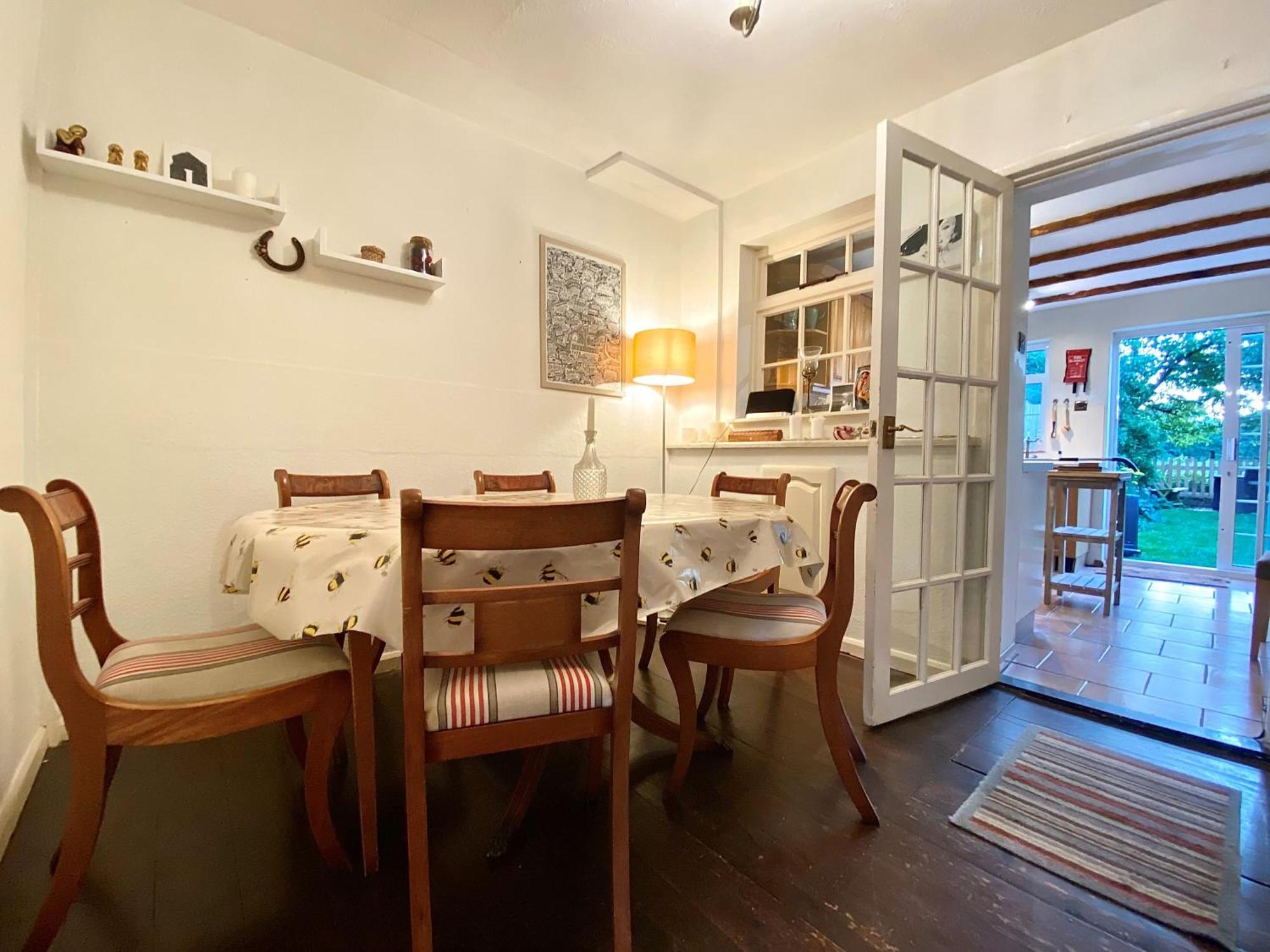 Bumblebee Cottage - Cosy Cottage In Area Of Outstanding Natural Beauty 헤멜헴스테드 외부 사진